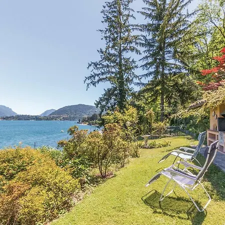 Ghislena Holiday home *